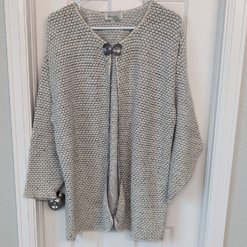 Vintage Cream And Blue Cardigan with Hearts Accent